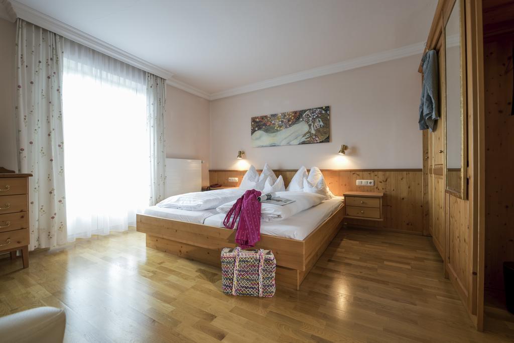 Hotel & Restaurant Ragginger Attersee Нусдорф-ам-Аттерзее Экстерьер фото