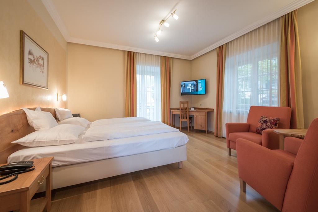 Hotel & Restaurant Ragginger Attersee Нусдорф-ам-Аттерзее Экстерьер фото