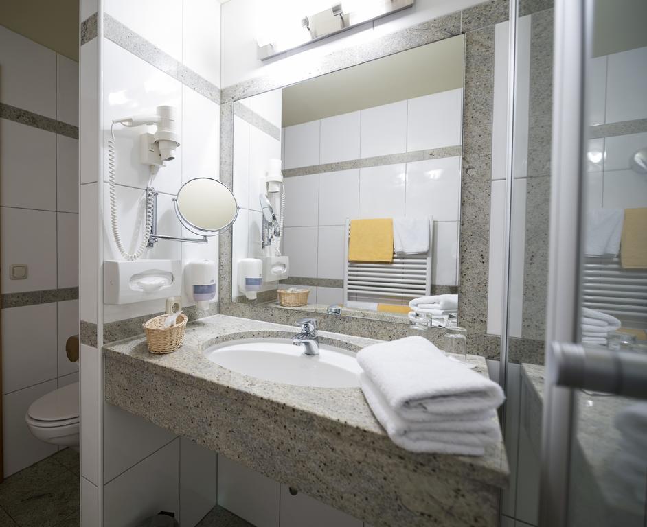 Hotel & Restaurant Ragginger Attersee Нусдорф-ам-Аттерзее Экстерьер фото